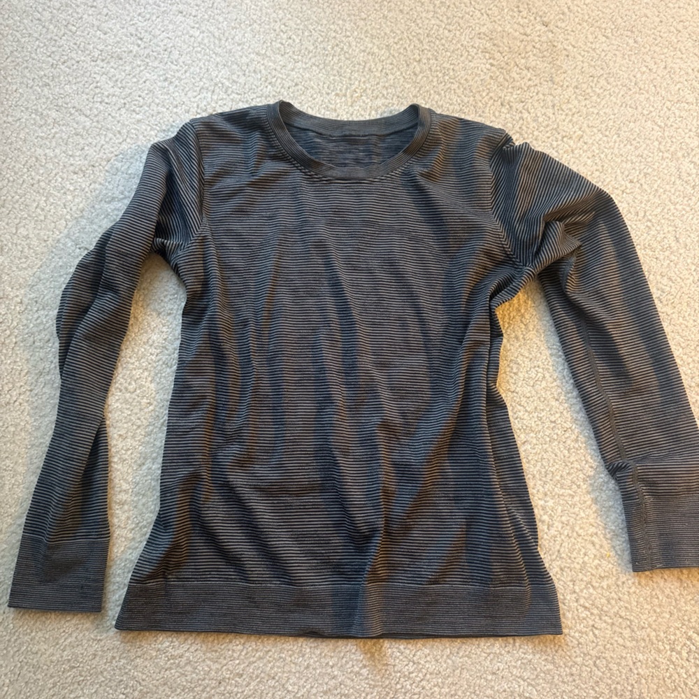 Lululemon Black & Grey striped long sleeve shirt!
